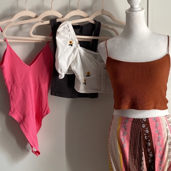 Collection SHEIN - PacSun Basics - Out From Under - Ladies Summer Crop Top Tanks - Picture 14 of 14